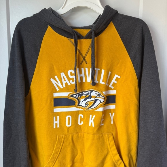 Nashville Predators Hockey Team Hoodie Sweatshirt Mens Small Unisex Licensed NHL - Picture 2 of 10